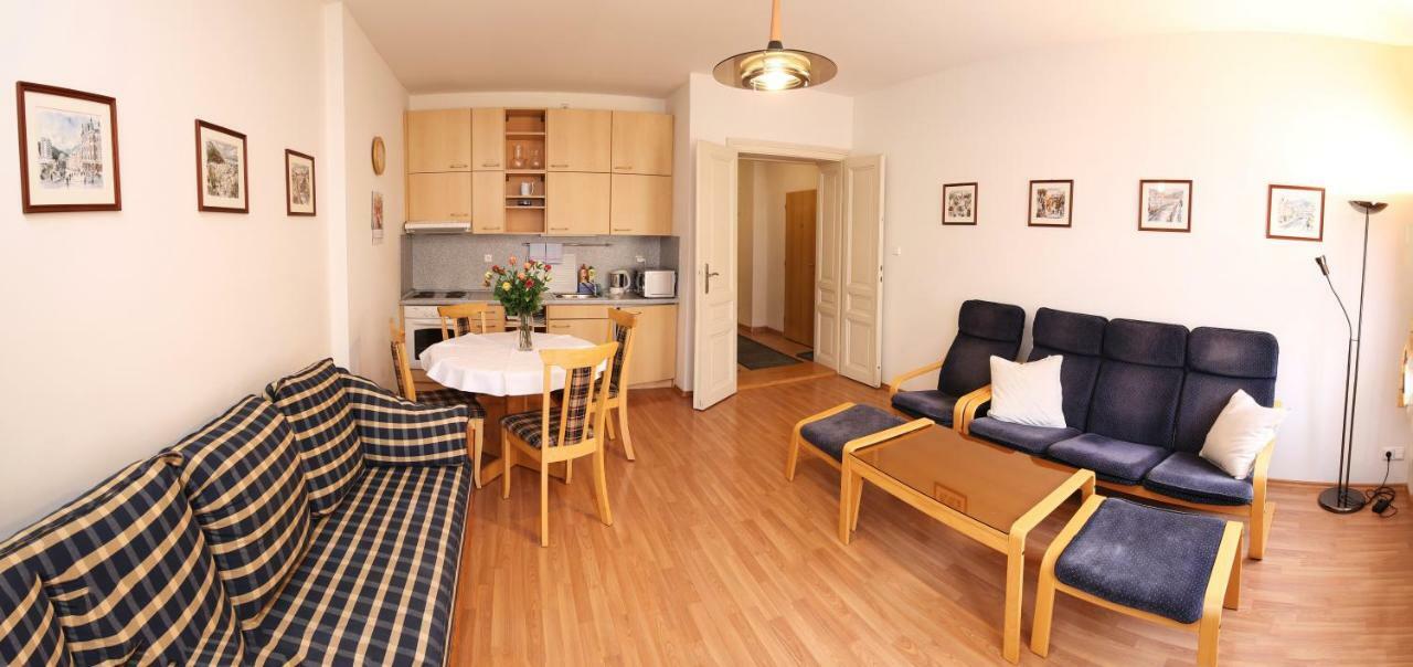 Apartman Ondrejska Κάρλοβι Βάρι Εξωτερικό φωτογραφία