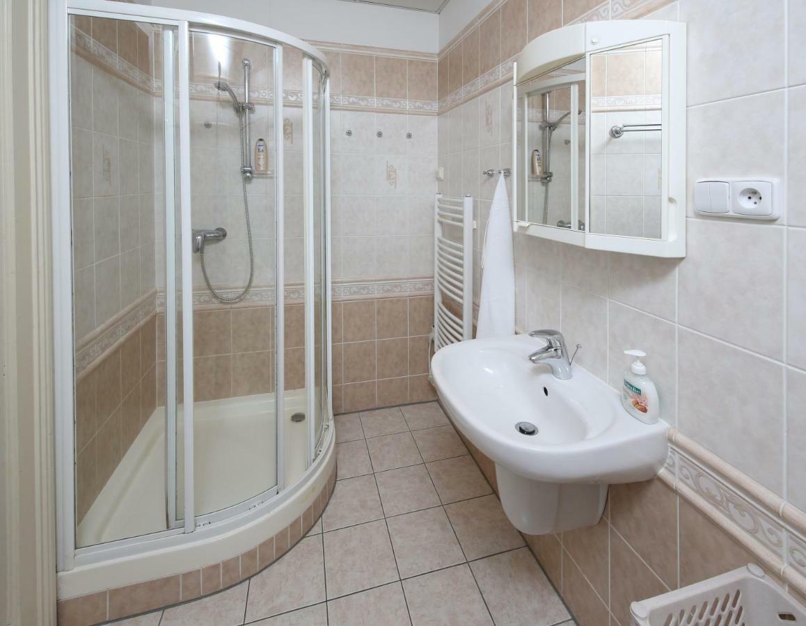 Apartman Ondrejska Κάρλοβι Βάρι Εξωτερικό φωτογραφία